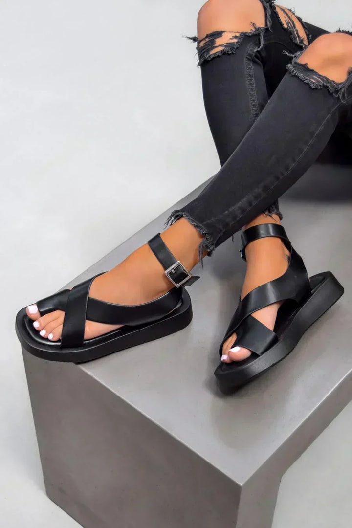Caroline | Women&