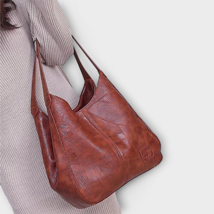 Freydis | Shoulder Bag with Timeless Design