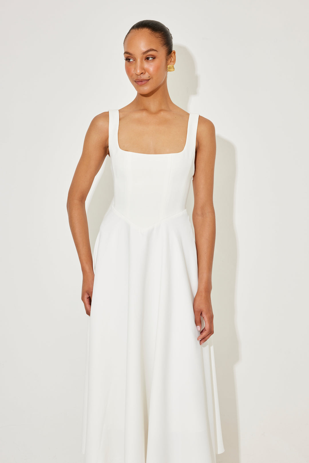 Angela | Timeless Flowy Midi Dress