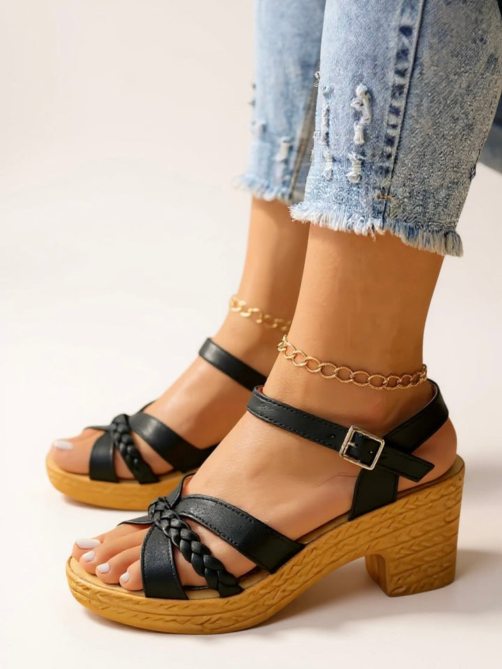Zuri | Women&