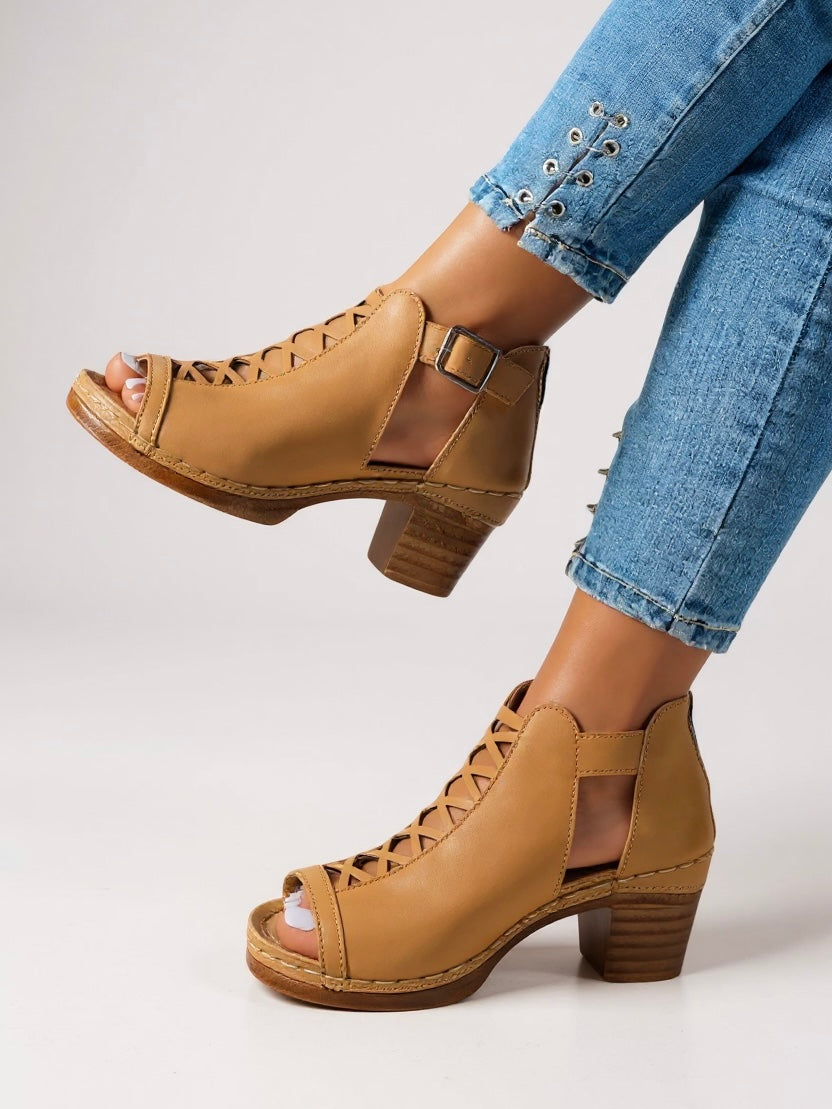 Halle | Women&