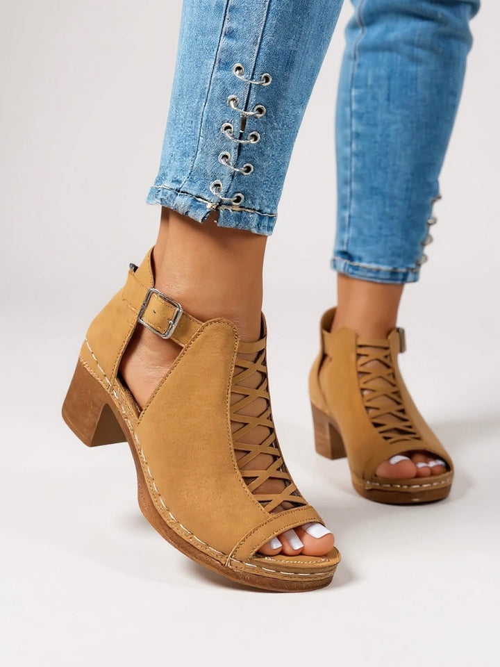 Halle | Women&