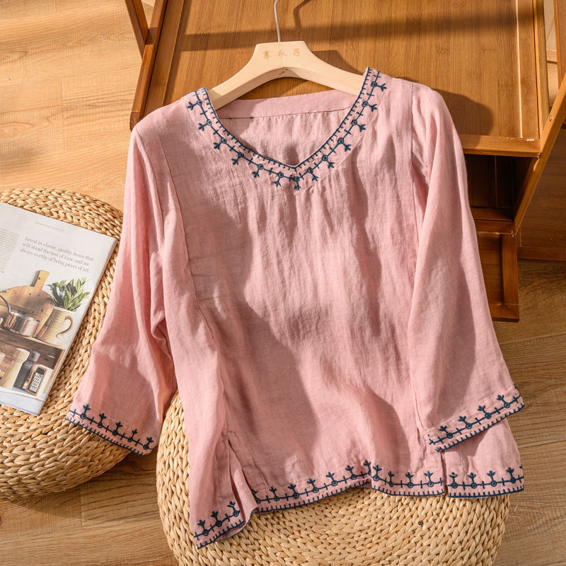 Mary | Pattern V-Neck Blouse