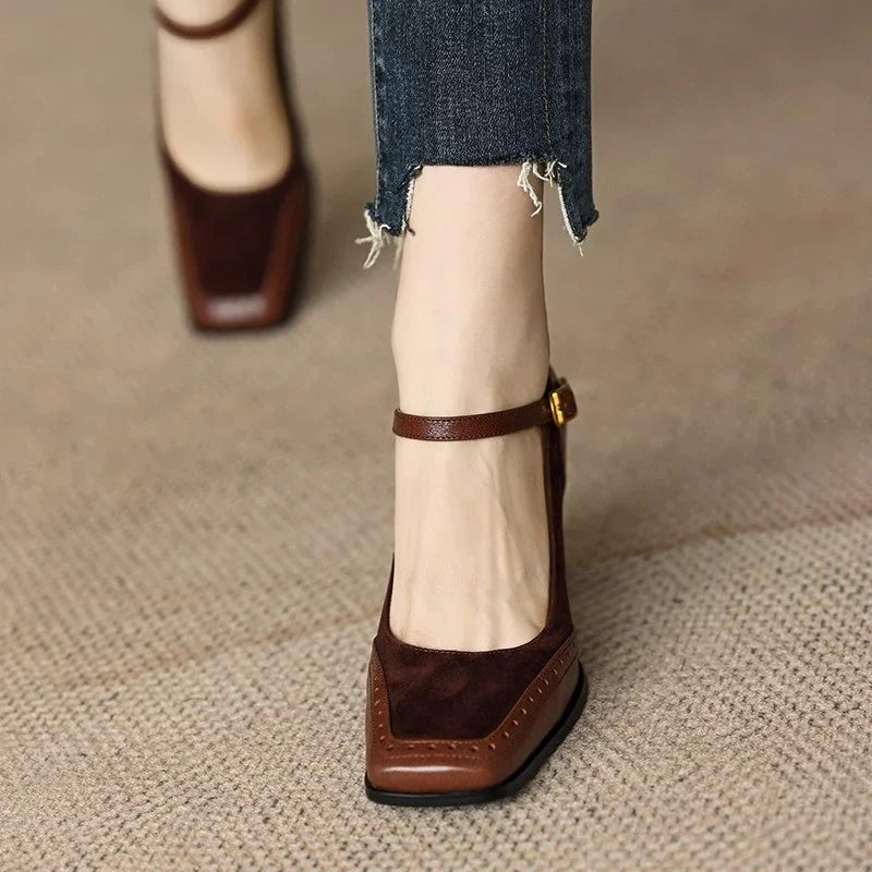 Constance | Women&