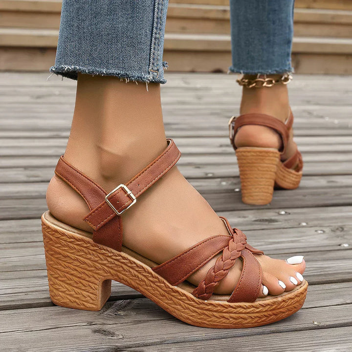 Halle | Women&