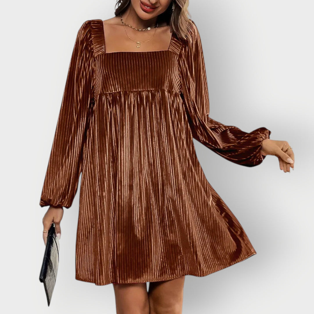 Caroline | Velvet Chic Backless Dress