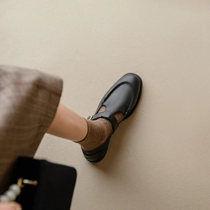 Delia | Women&