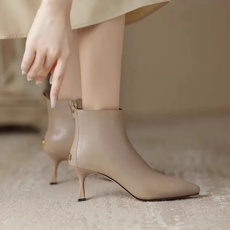 Maja | Luxe Kitten Boots