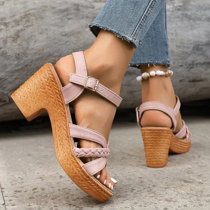 Halle | Women&