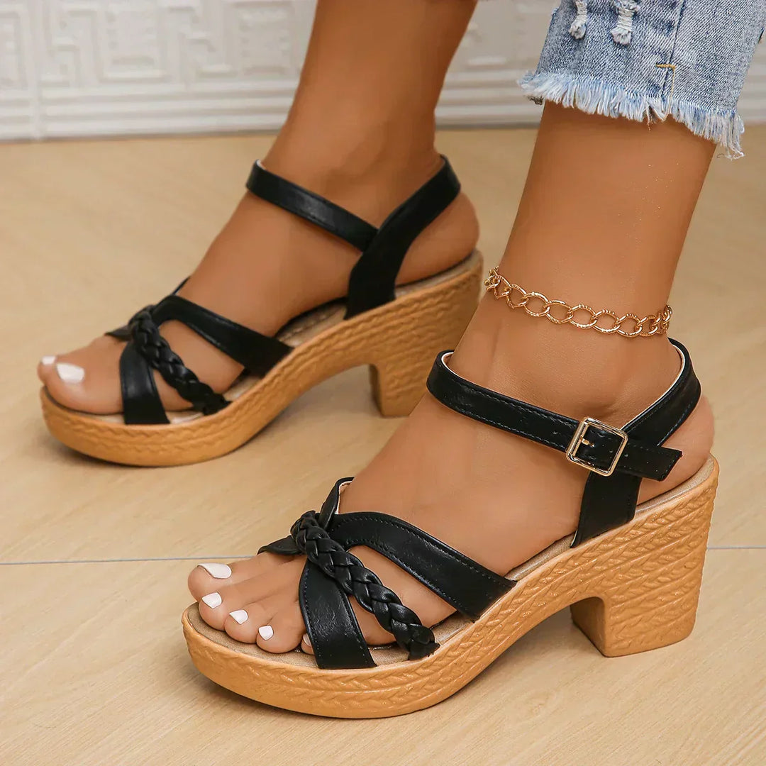 Halle | Women&