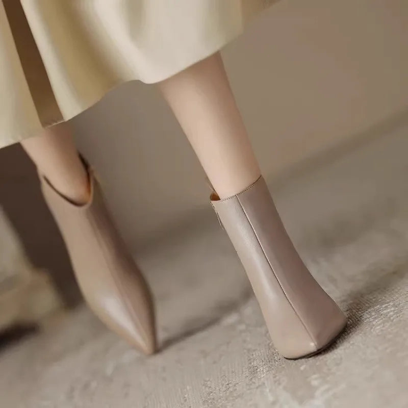 Maja | Luxe Kitten Boots
