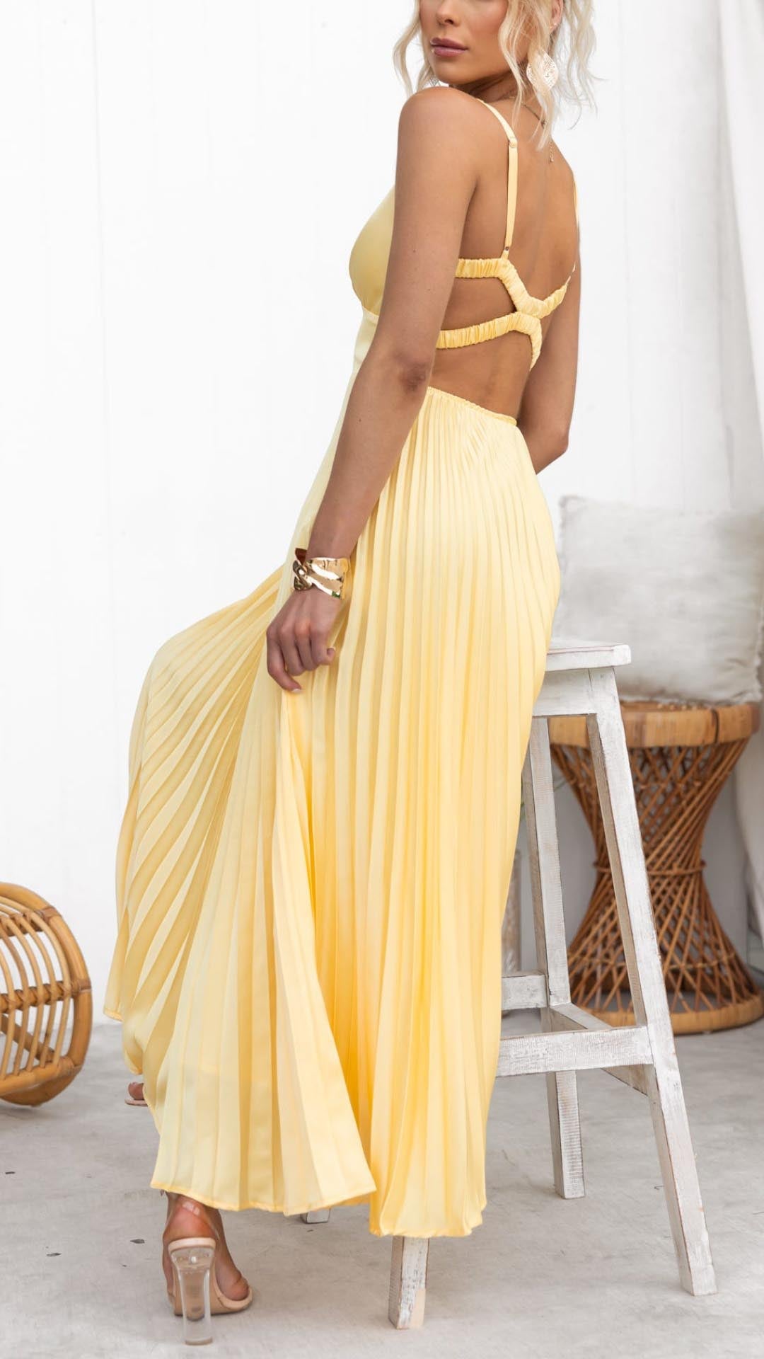 Eileen | Pleated V-Neck Maxi Dress