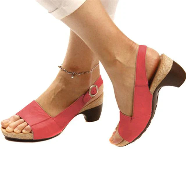 Adrianna | Women&