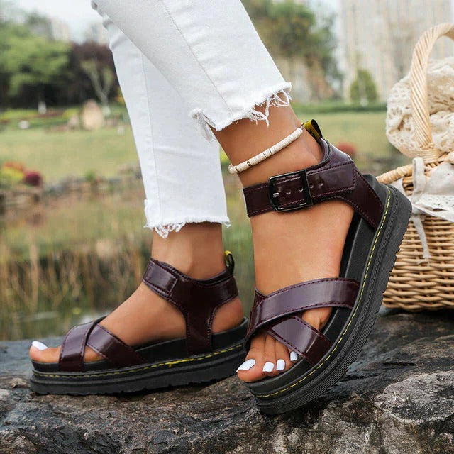 Brooke | Women&