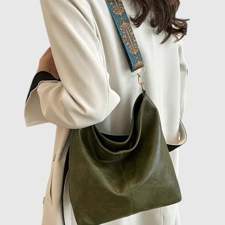 Ragnelle | Shoulder Bag with Unique Character