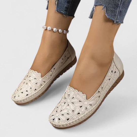 Lydia | Women&