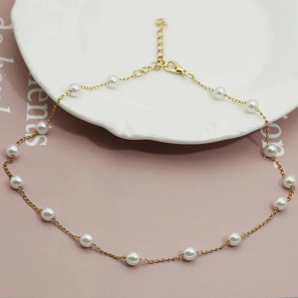 Lustra | Gold Pearl Necklace